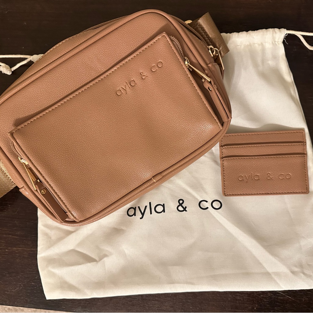 Ayla & Co Tan Crossbody Bag And Cardholder